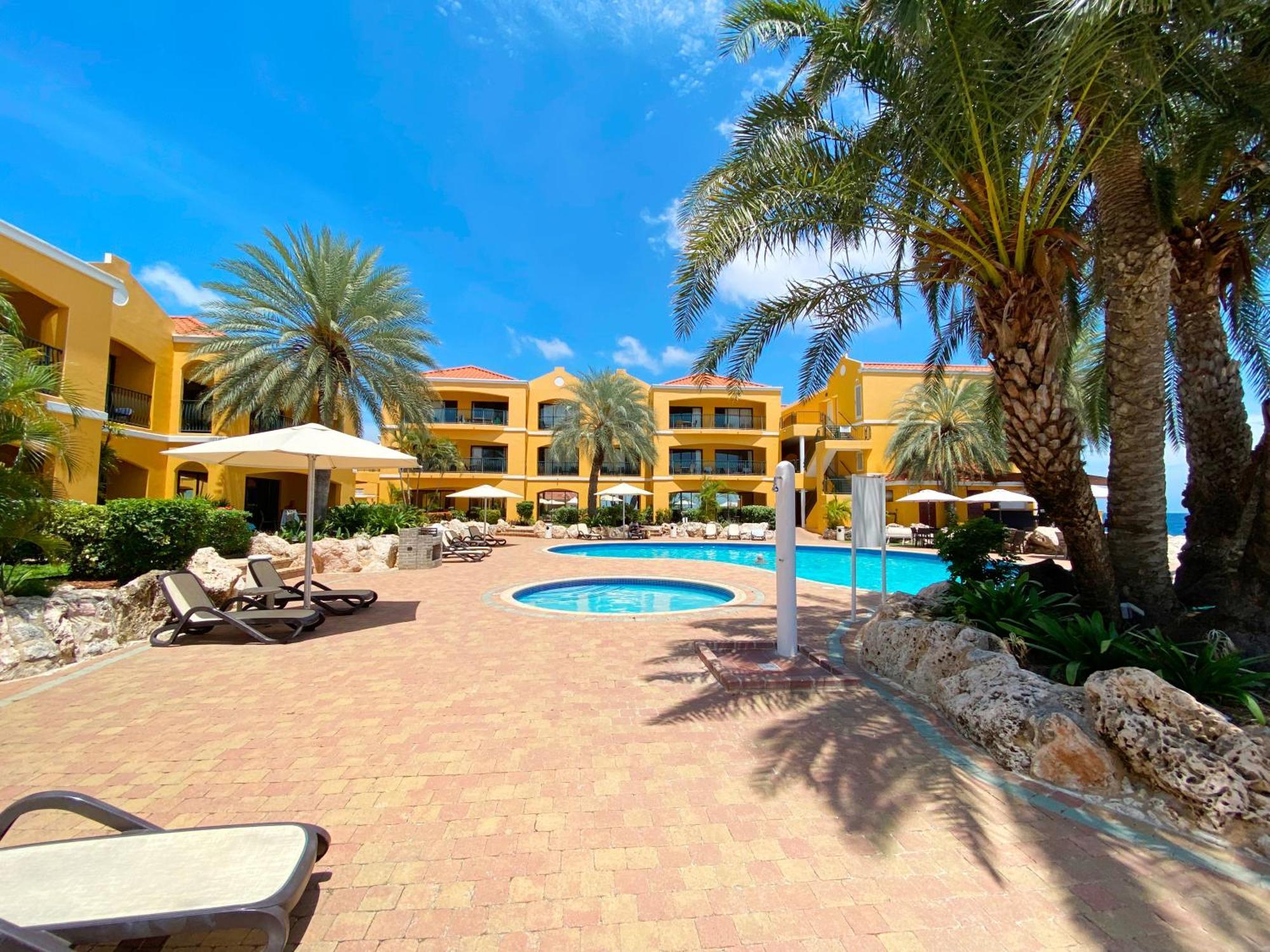 The Royal Sea Aquarium Resort Willemstad Exteriör bild